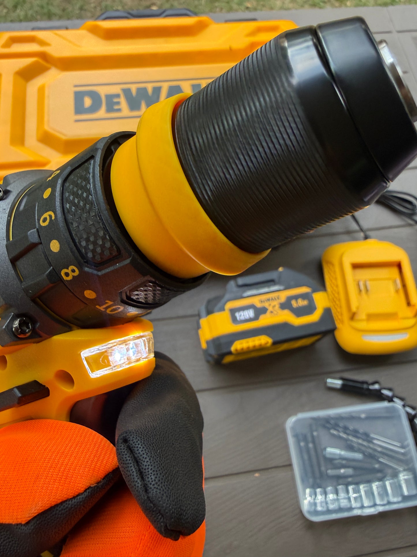 TALADRO 128V DEWALT BRUSHELESS + COPAS